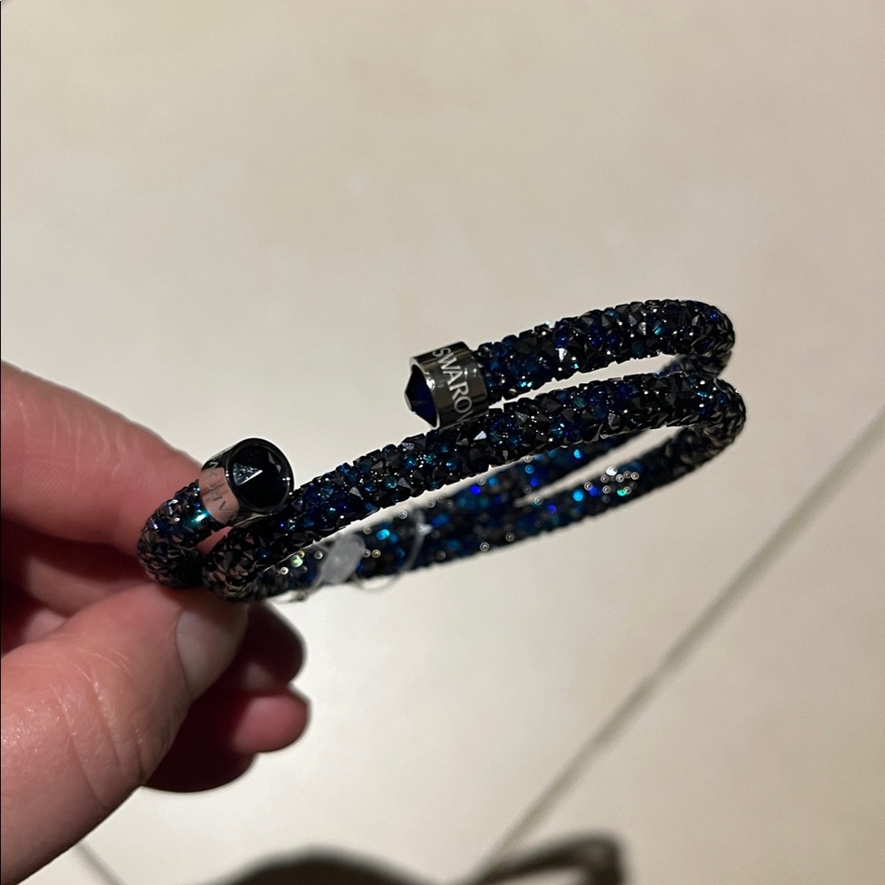 Swarovski Blue Crystal Beaded Bracelet- like new excellent condition - Picture 6 of 9